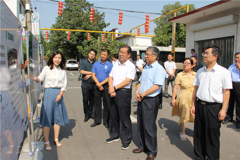 2019.0816省人大常委會城建環(huán)資工委來邯調(diào)研燃?xì)夤芾砉ぷ?jpg