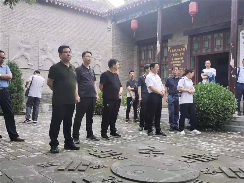 2021.0617揚(yáng)州市人大來我市學(xué)習(xí)考察2.jpg