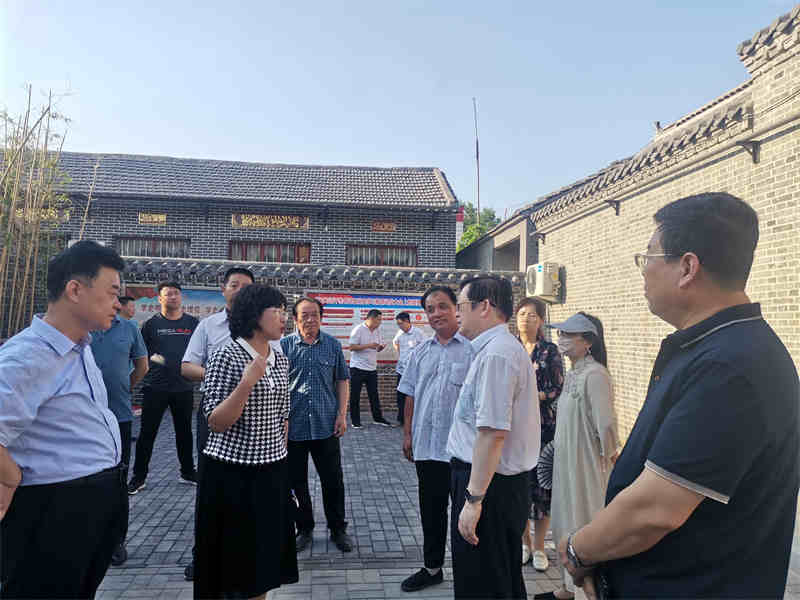 2021.0709省人大常委會(huì)教科文衛(wèi)工委主任楊金深一行來邯調(diào)研3.jpg